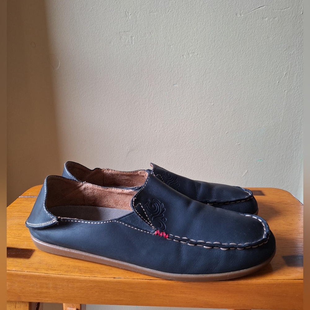 OluKai Women's Black Leather Slip-On Loafers